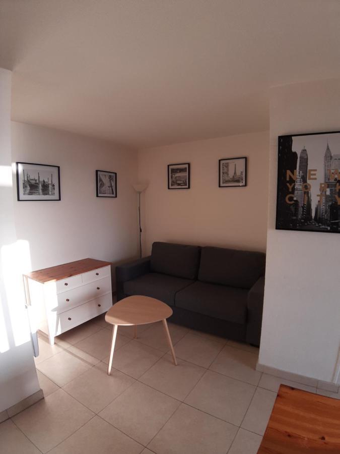 Appartement Cavalaire Face A La Mer Exterior foto